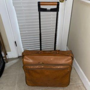 Hartmann Belting Leather Mobile Travel Garment Bag Suitcase